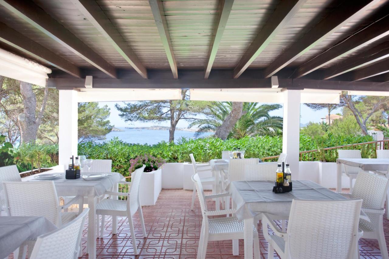 Apartamentos Club Cala Azul Làng Sant Carles de Paralta Ngoại thất bức ảnh