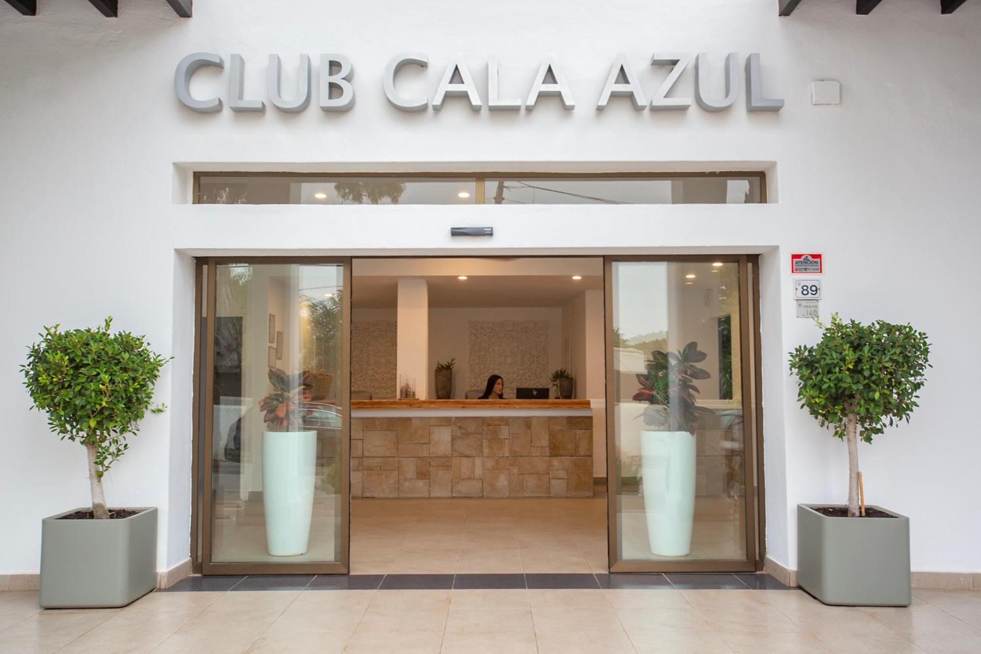 Apartamentos Club Cala Azul Làng Sant Carles de Paralta Ngoại thất bức ảnh